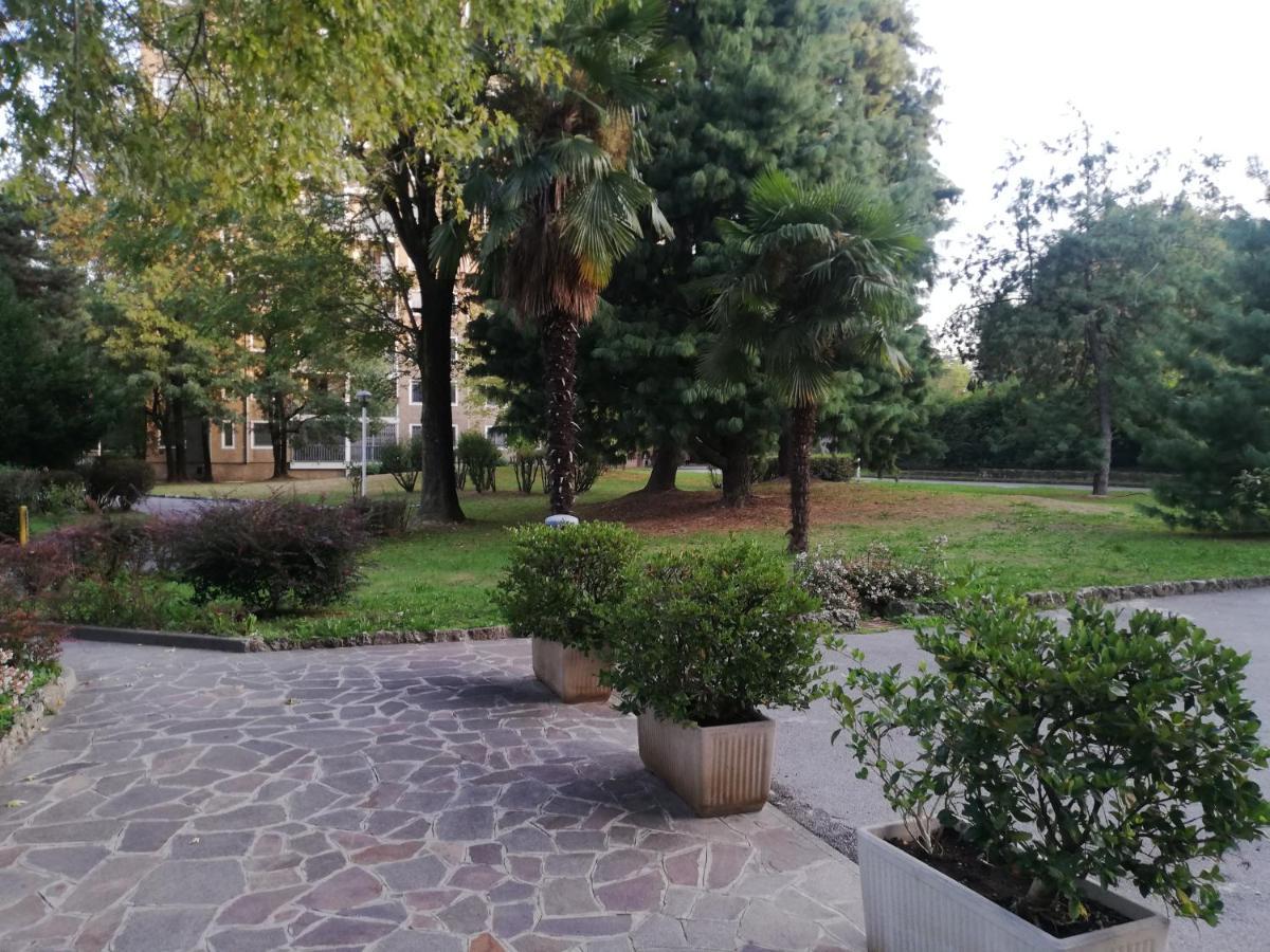 Appartamento Panorama Milano Esterno foto